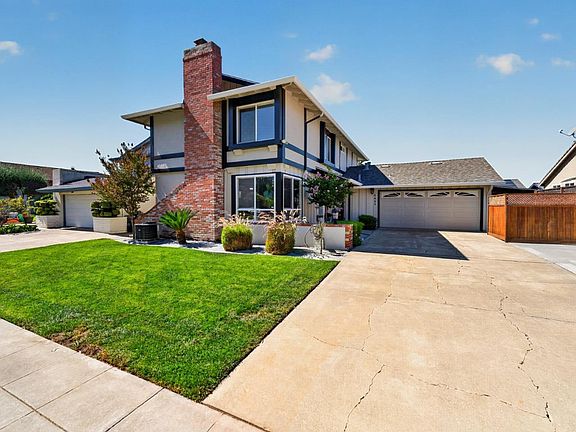 2nd image of 5443 Entrada Cedros