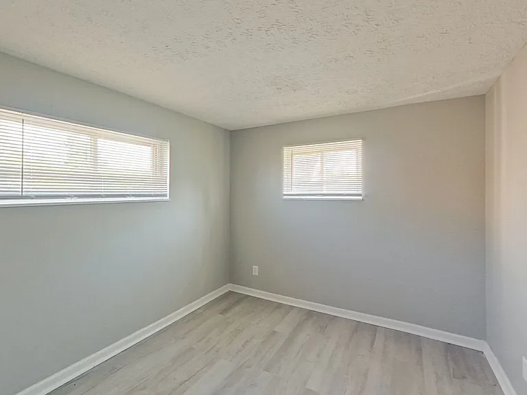 3605 Cushing Dr — Photo 5