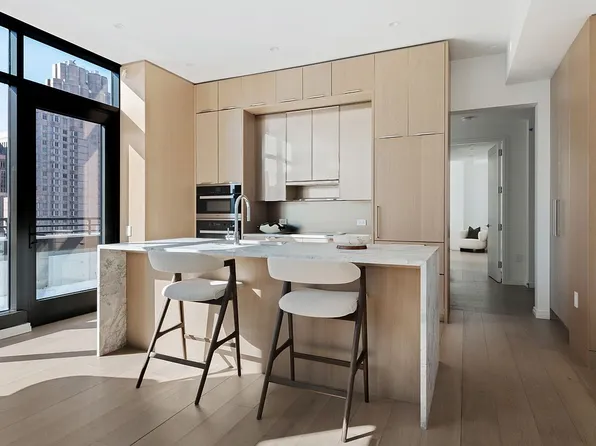 111 W 56th St, New York, NY 10019