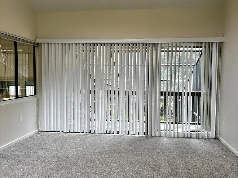 9787 Sawgrass Dr E — Photo 10
