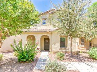 927 S Pheasant Dr, Gilbert, AZ 85296