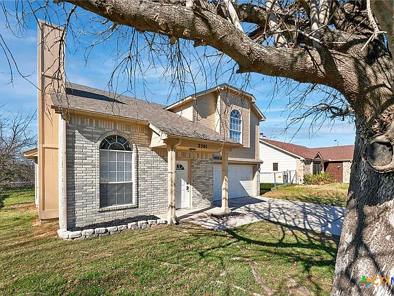 2nd image of 2501 Dickens Dr