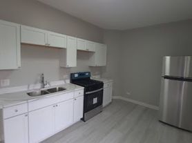 4157 W Adams