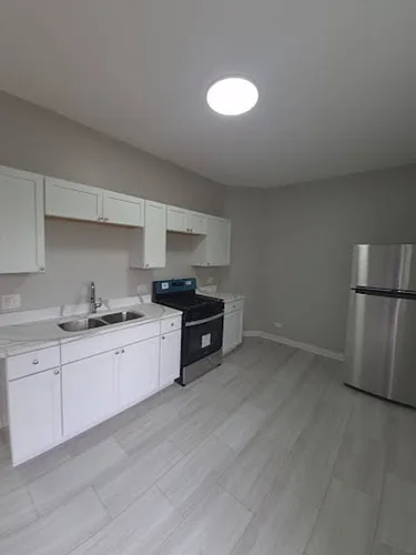 4157 W Adams Photo 1