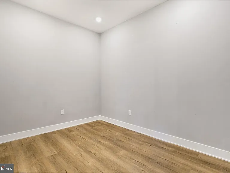 3965 Lancaster Ave #102 — Photo 8