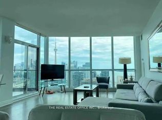 219 Fort York Blvd #3802, Toronto, ON M5V 1B1