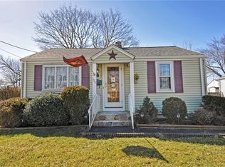106 Easton Ave, Warwick, RI 02888