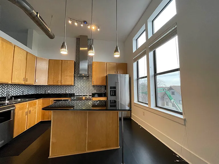 700 Harbor Bend Rd #202 — Photo 9