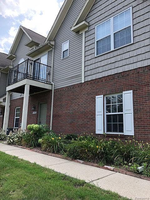 1st image of 20048 Hidden Oaks Dr