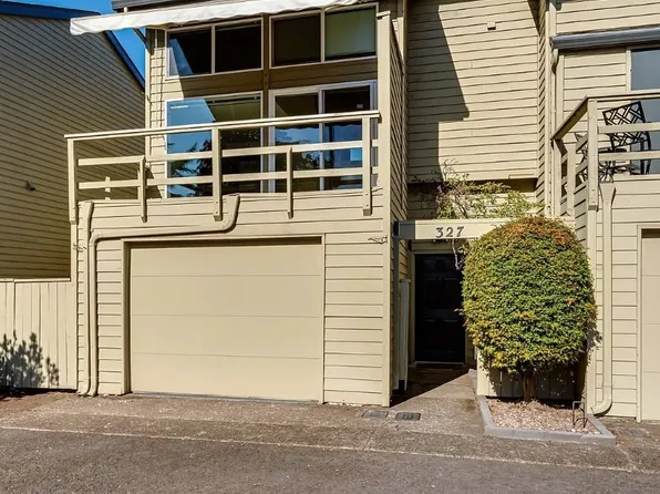 327 Country Club Rd, Eugene, OR 97401