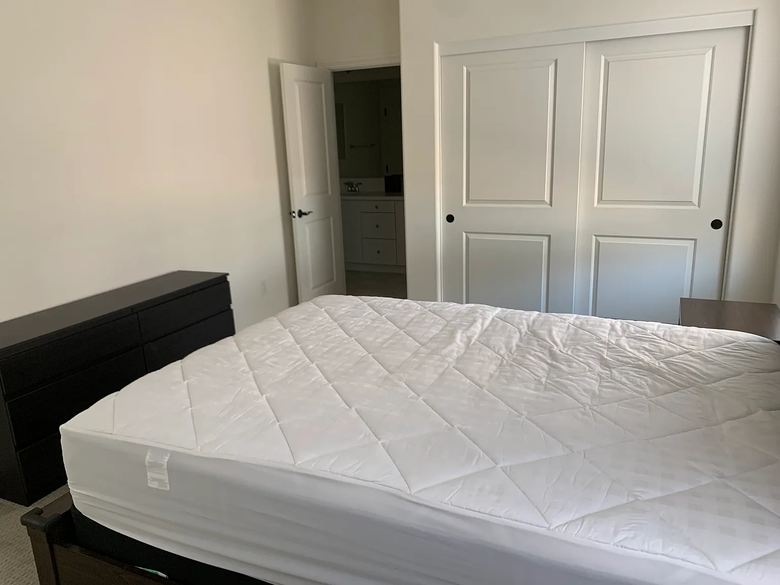 19 Victory Rd — Photo 1