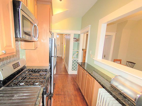 4th image of 3422 9th St NE