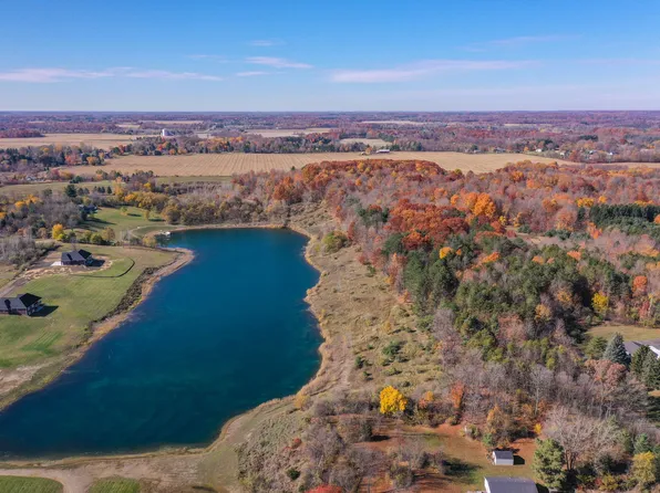 859 N Van Dyke Rd, Imlay City, MI 48444