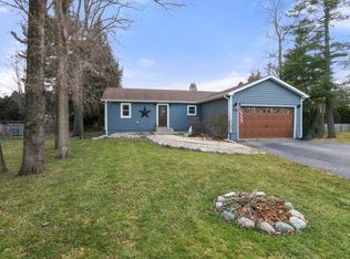 W1379 W Forest Rd, Lake Geneva, WI 53147