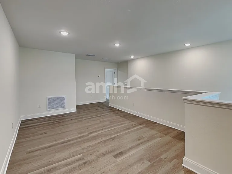 5739 Oesterle Rd — Photo 6