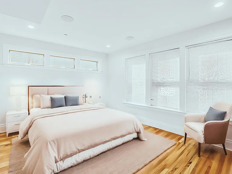 56 Belmont St #2 — Photo 15