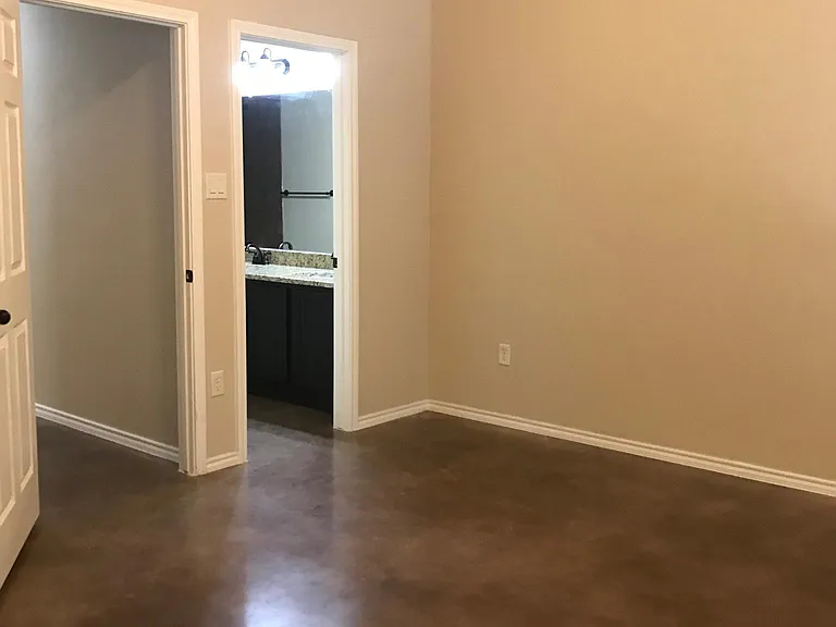 2558 Pahmeyer Rd — Photo 16