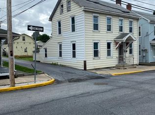 135 N Liberty St, Lititz, PA 17543