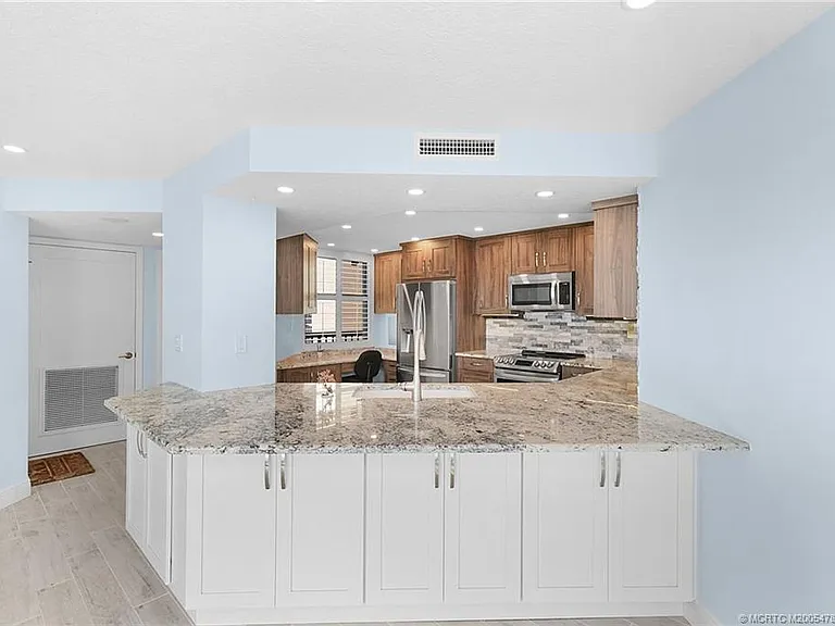 9550 S Ocean Dr #1610 — Photo 14