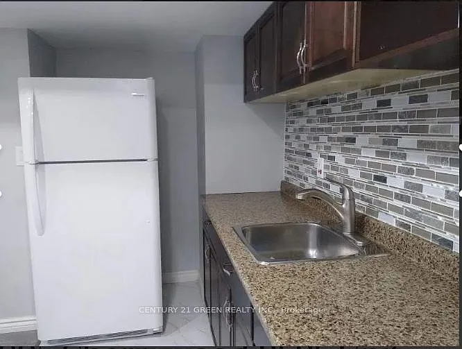 5995 Cherrywood Pl #BASEMENT — Photo 10