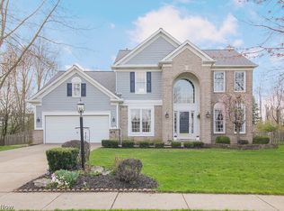 18000 Lyon Ln, Strongsville, OH