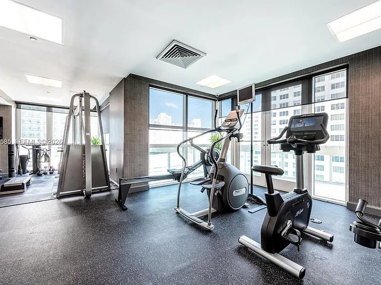 950 Brickell Bay Dr #4801 — Photo 15