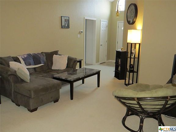 4th image of 1009 Chablis Dr