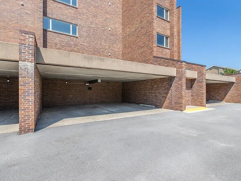 Regency Lakeside Apartment Homes — Photo 27