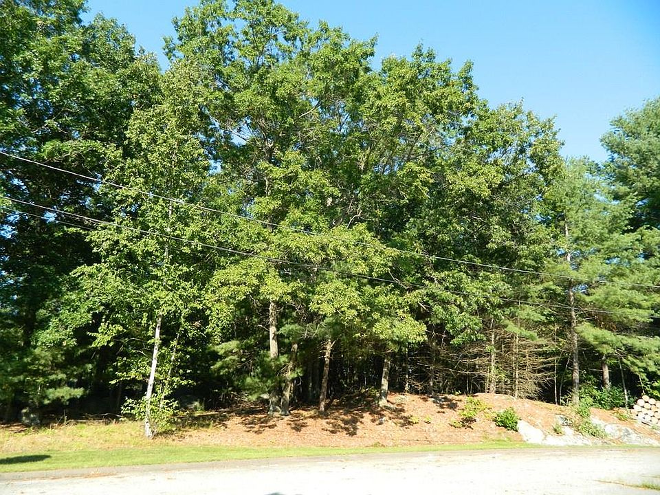 1st image of 8 Dana Dr