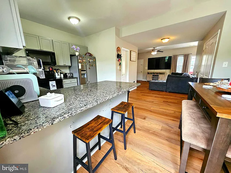 40 Beaulah Ct — Photo 12