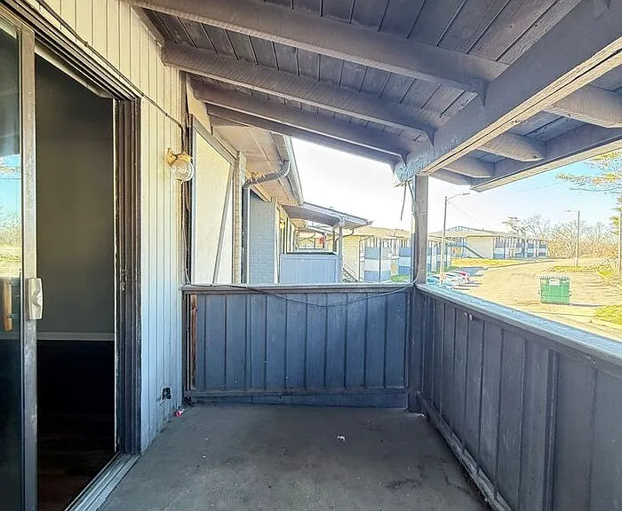 270 Tampa Dr #H12 — Photo 3