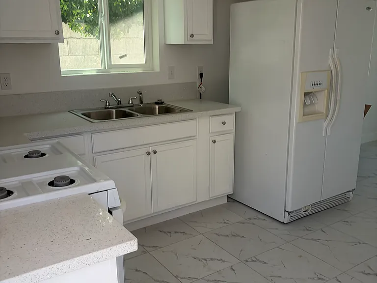 73115 Guadalupe Ave — Photo 3