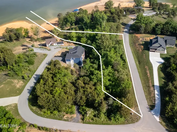 Quiet Cove Way, Dandridge, TN 37725
