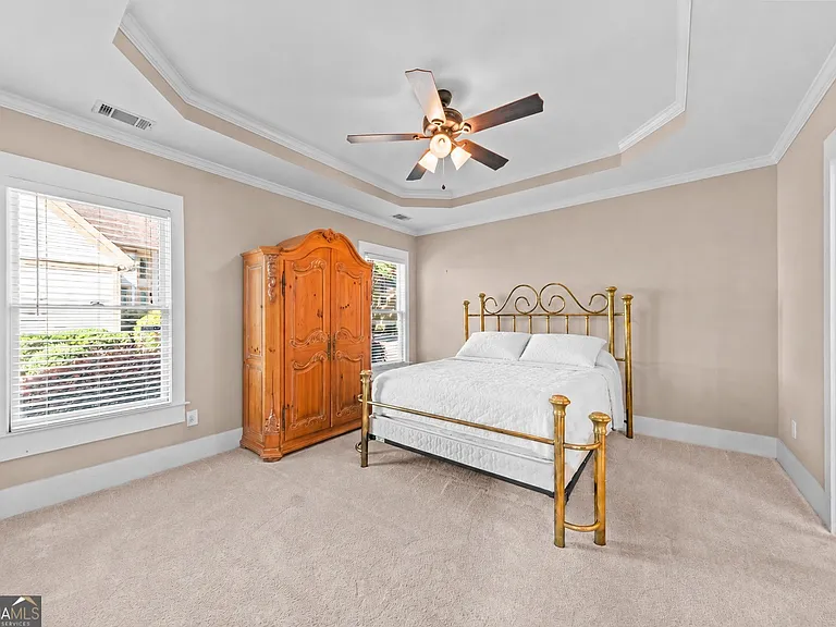 135 Idlewilde Dr — Photo 15