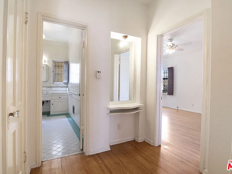 1219 S Alfred St — Photo 11