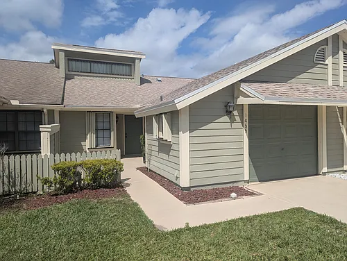 1455 SE Colchester Cir Photo 1