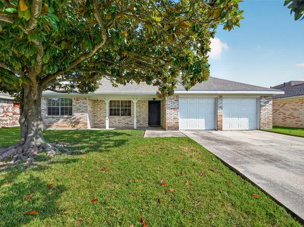 5222 Creekview Dr, La Porte, TX 77571