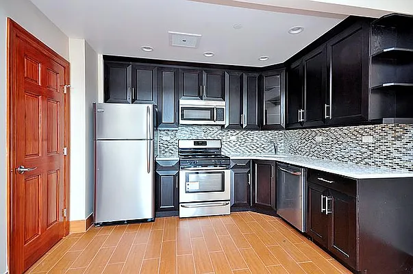 Rented by Astoria NY Condos | media 30