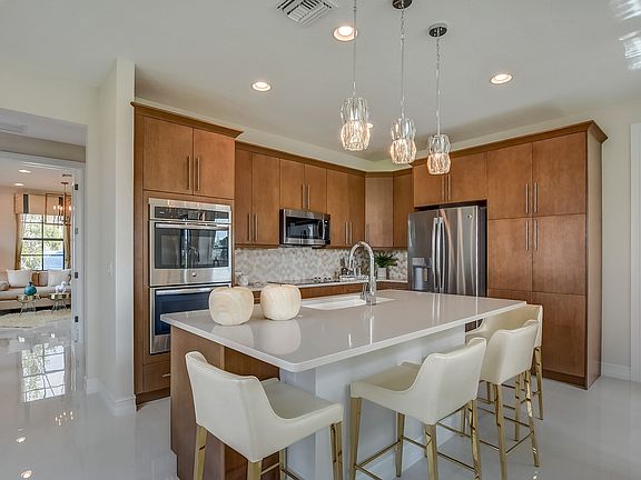 Stunning gourmet kitchen