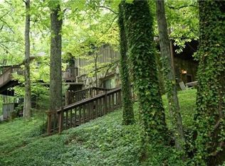 1118 Longview Dr, Hendersonville, TN 37075