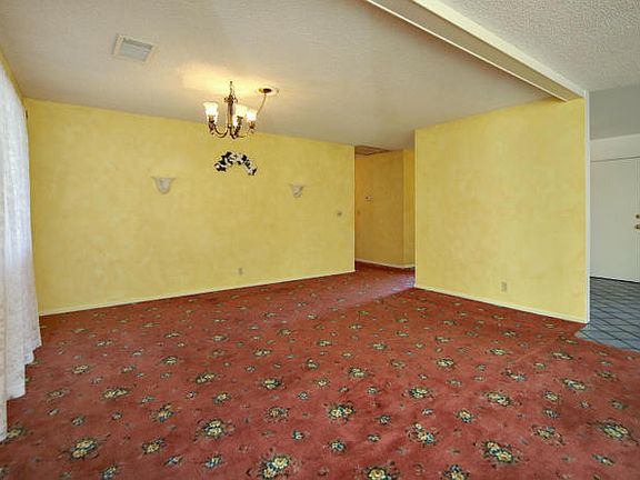 2nd image of 37 Del Mar St