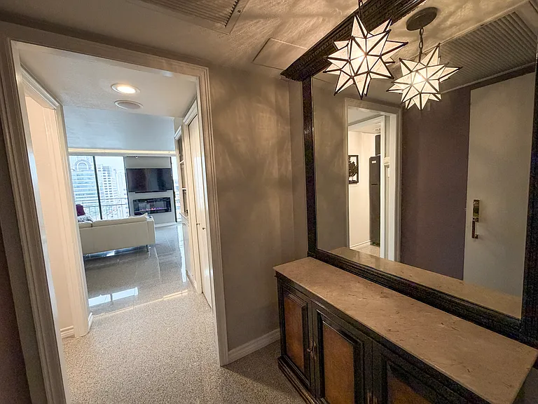 1122 Colorado St #1203 — Photo 7