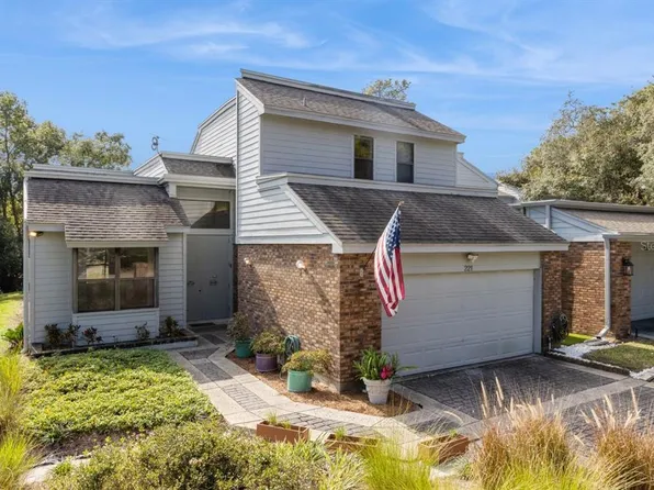 221 Pine Cone Ln, Longwood, FL 32779