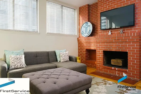 Rented by FirstService Realty (legacy) | media 1