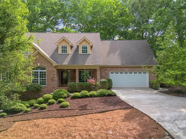 3370 Montvale Dr, Gainesville, GA 30506
