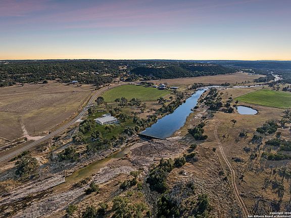 3rd image of 11890 Ranch Road 965