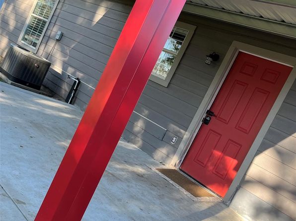 210 S Colbert St, Dayton, TX