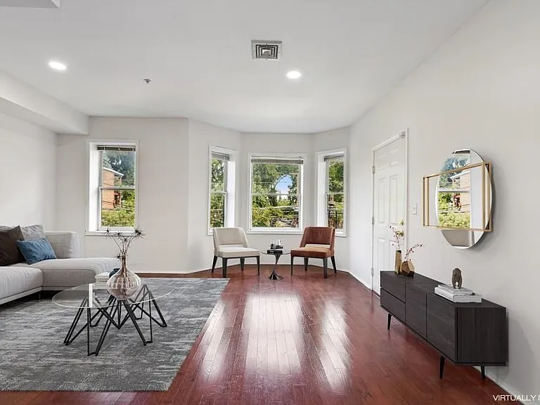 64 James St #2 — Photo 1