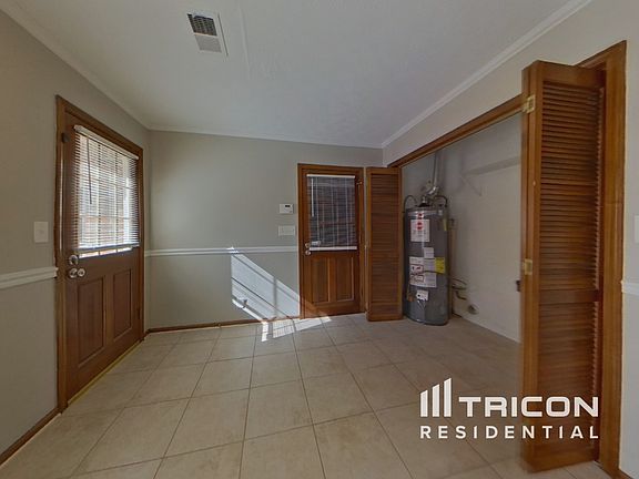 5th image of 5823 Williamsburg Dr