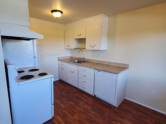 5th image of 2805 75th Pl SE APT 37